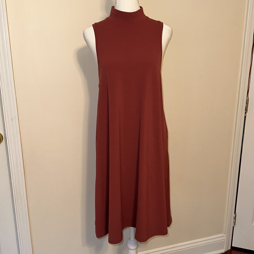 lululemon 4-6 Mauve Relaxed Fit Mock Neck On thr Move Sleeveless Athletic Dress